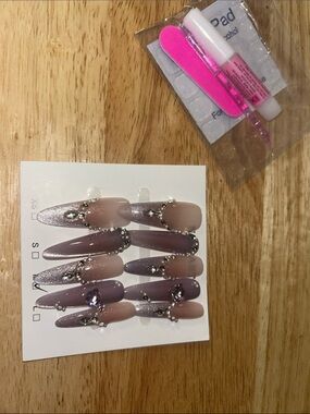 Press-On Almond Nails Set with Purple Ombre and Rhinestones
